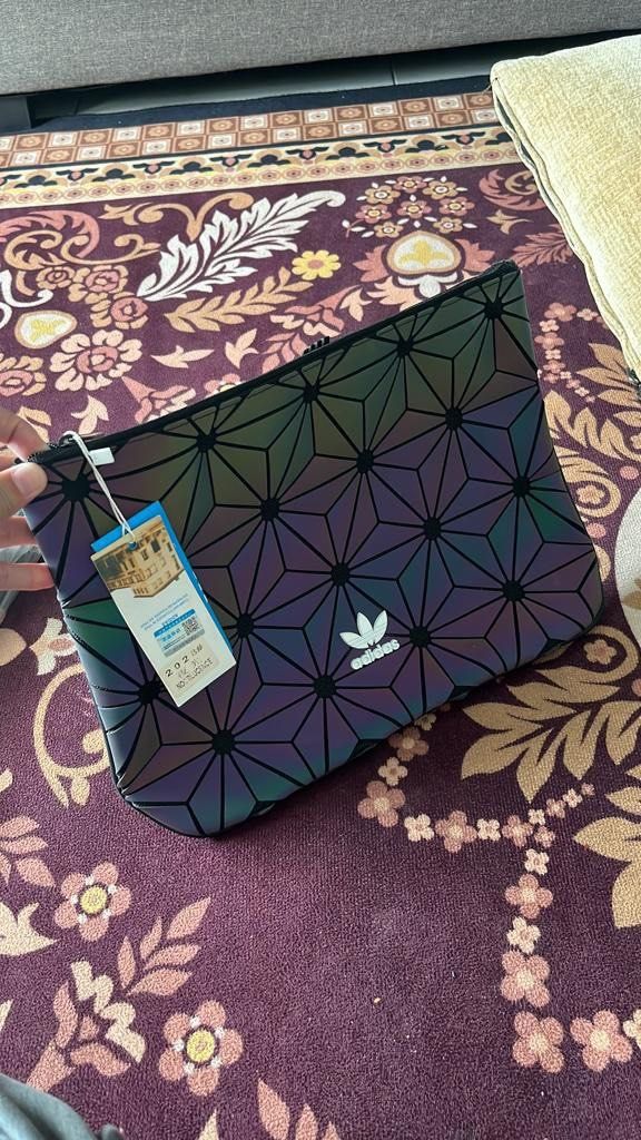 Adidas Clutch Bag ringan senang dibawa, Men's Fashion, Bags, Belt bags, Clutches and Pouches on