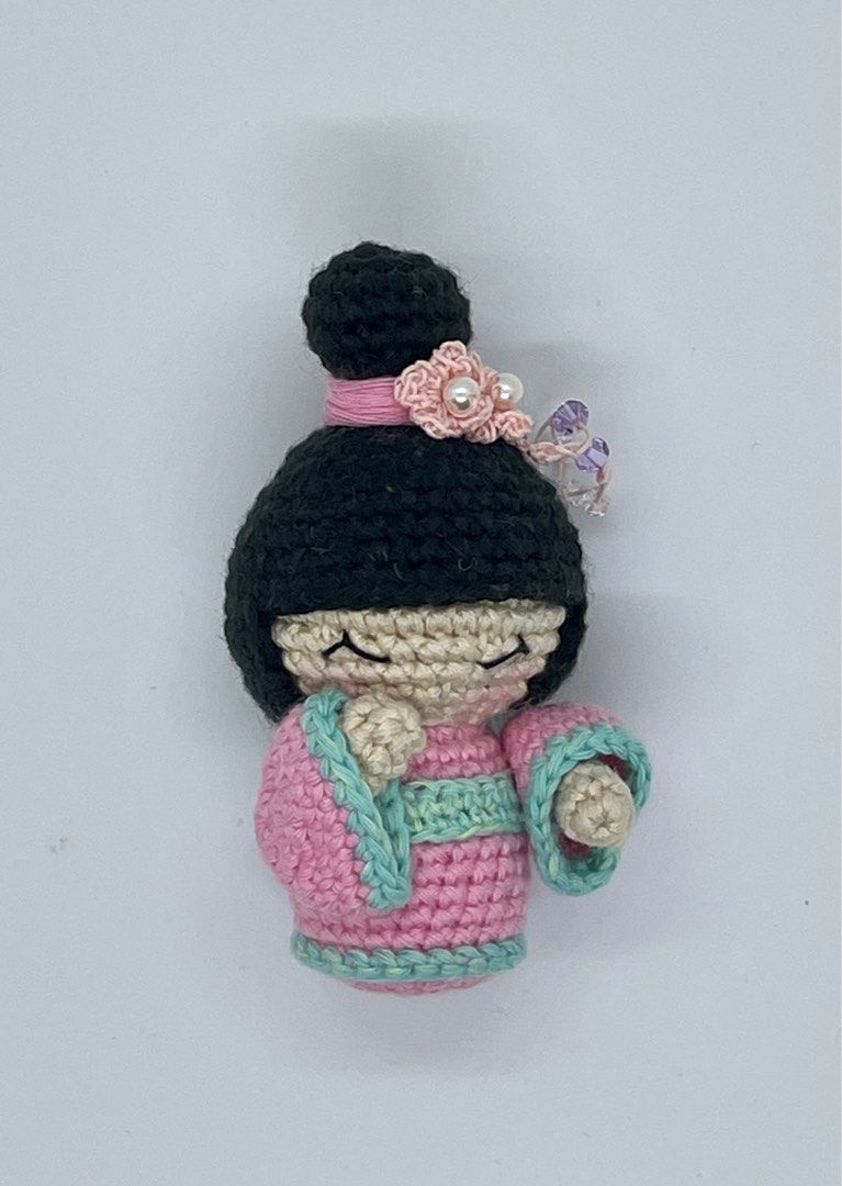 Kokeshi on sale doll keychain