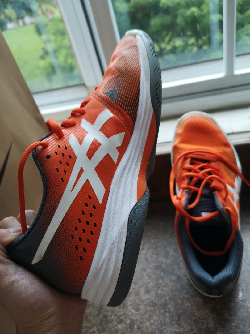 Asics gel tactic badminton store