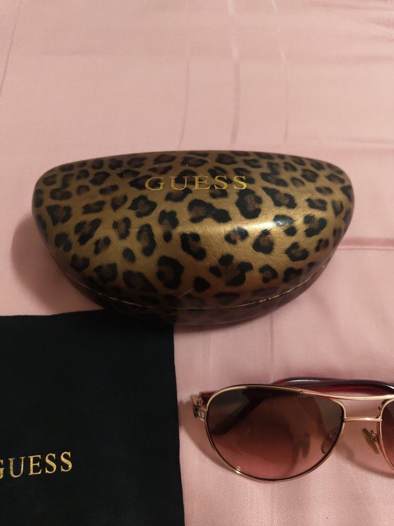 Authentic Guess Female Sunglasses, Women's Fashion, Watches