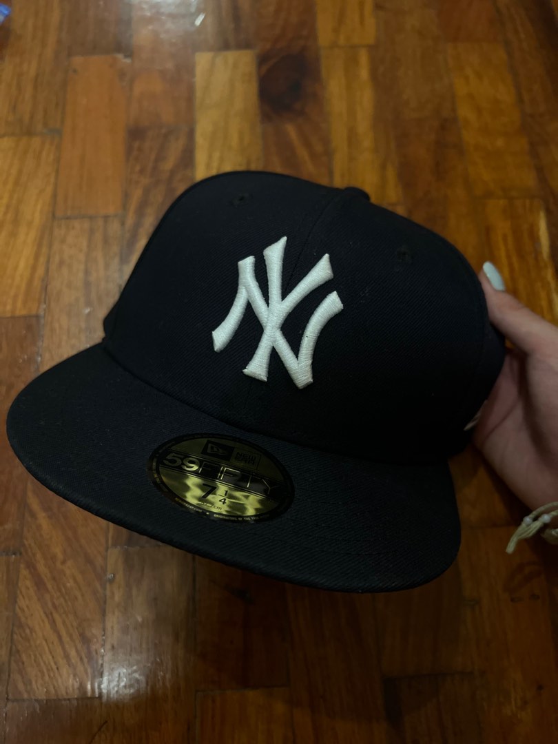 AUTHENTIC New era cap, Men's Fashion, Watches & Accessories, Caps ...