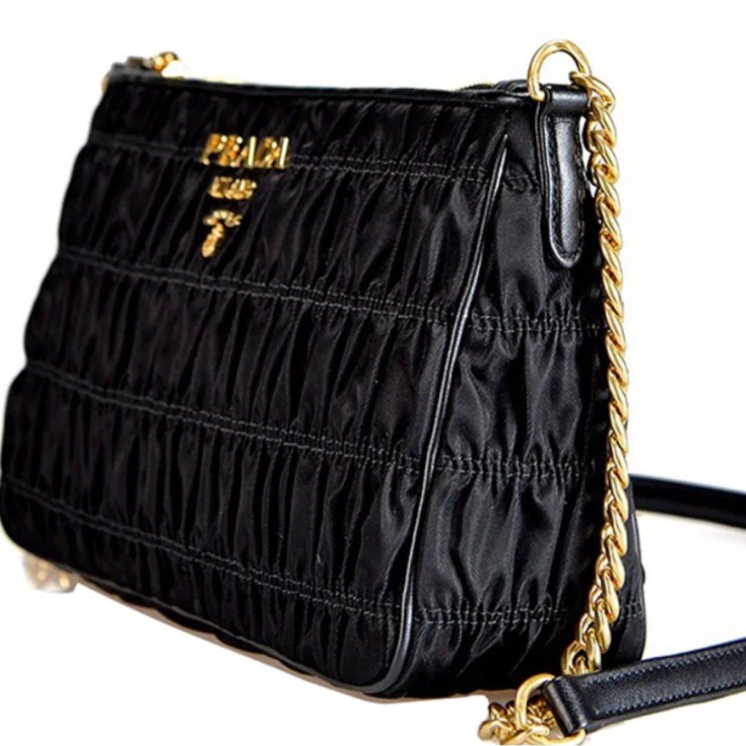 Prada Prada Tessuto Gaufre Sling Bag 1BH152 a Argentina. CosmoStore  Argentina