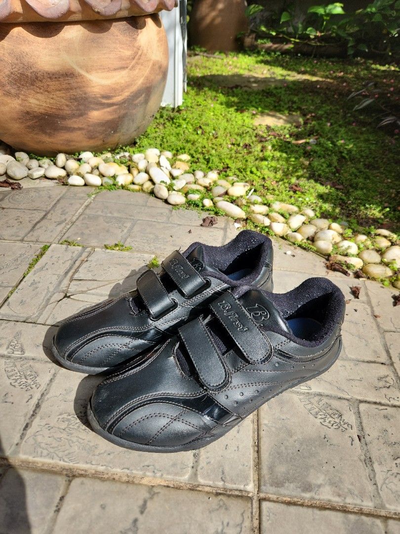 School shoes on sale in bata