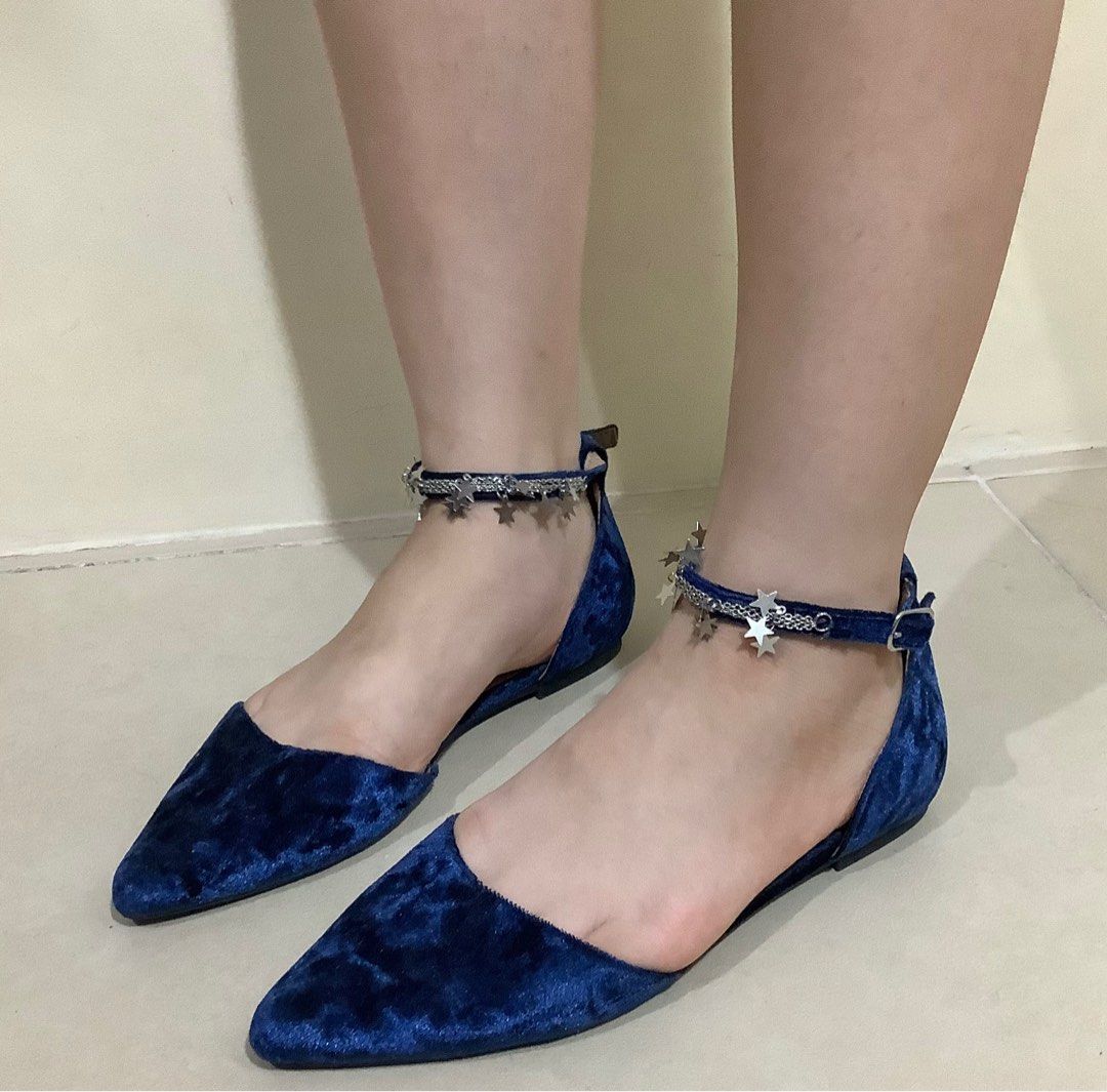 Blue flats, Women's Fashion, Footwear, Flats & Sandals on Carousell