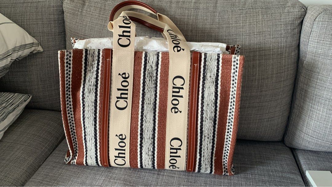 FLASH SALE Chloe woody tote in Large