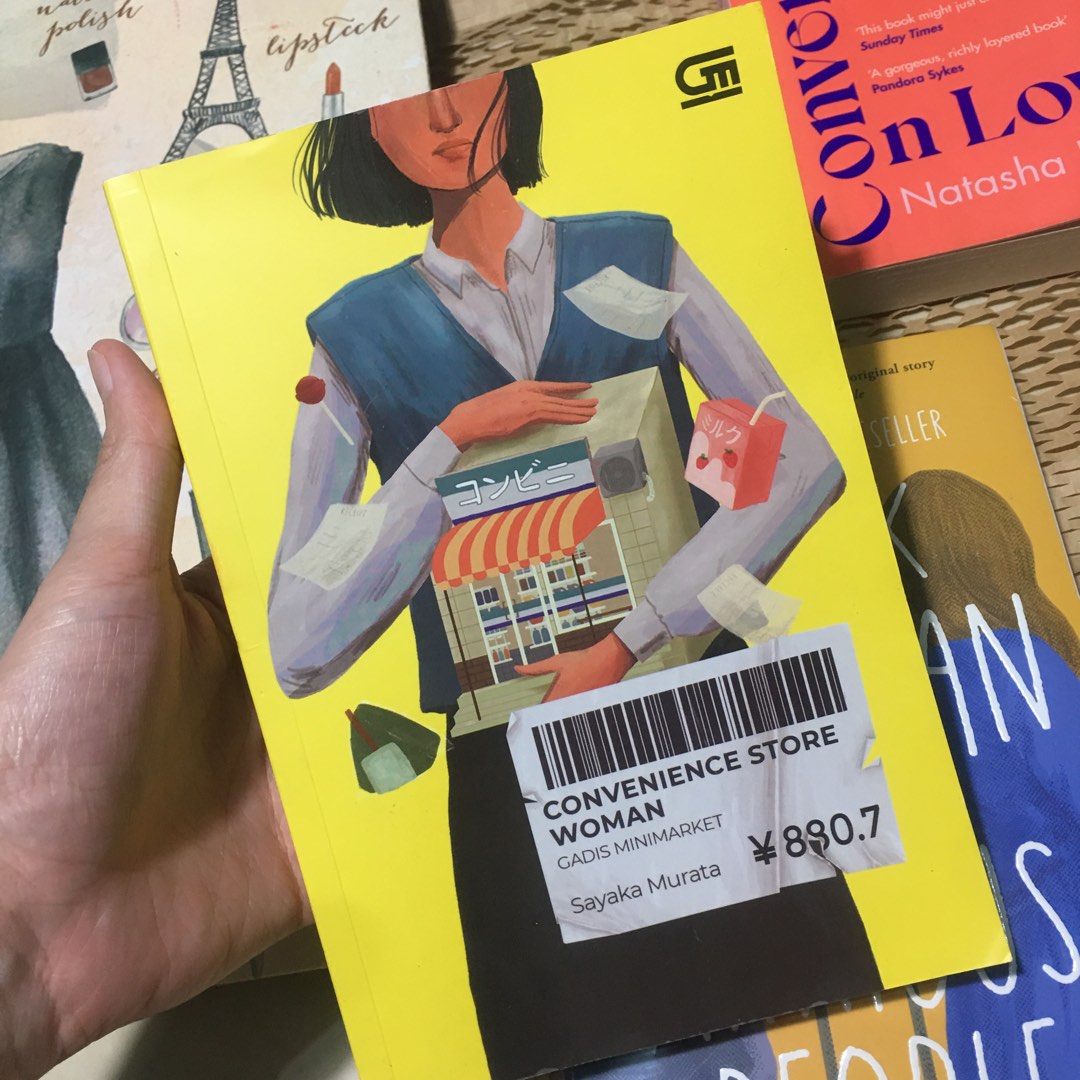 Convenience Store Woman Sayaka Murata, Books & Stationery, Books on
