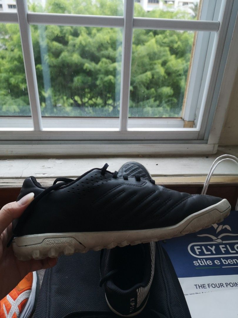 decathlon futsal shoes