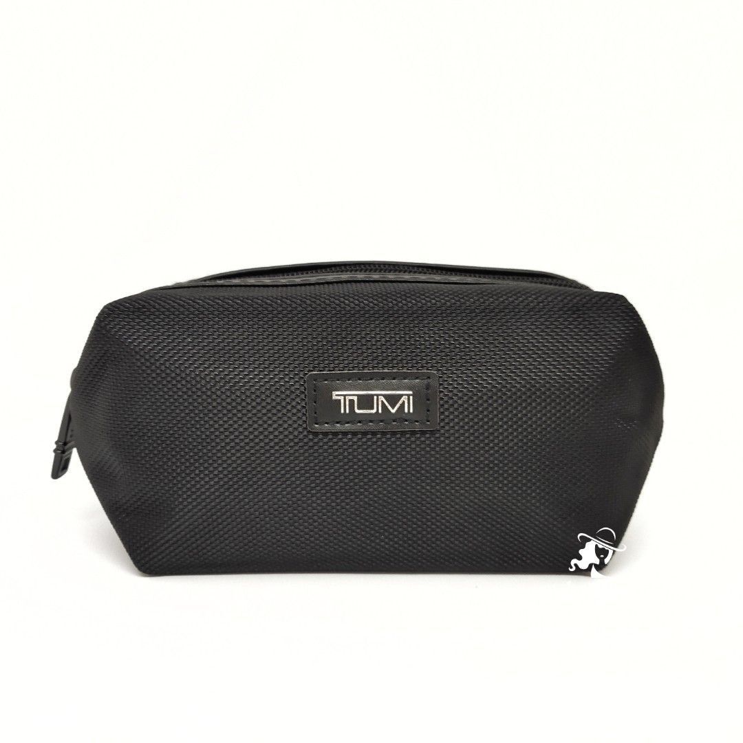 Tumi delta hot sale toiletry bag