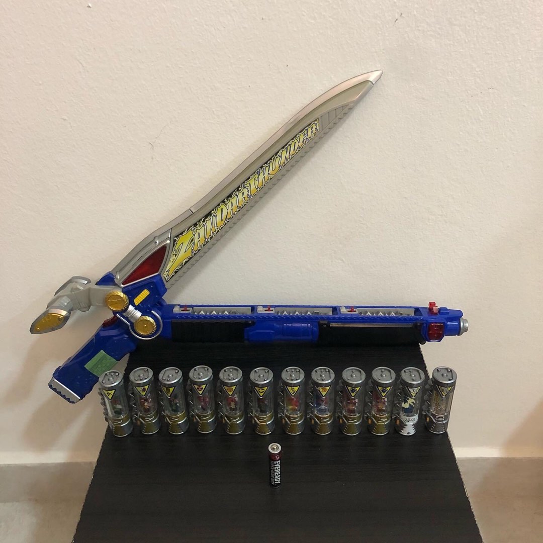 DX Zandar Thunder Kyoryu Gold s Sword Zyuden Sentai Kyoryuger
