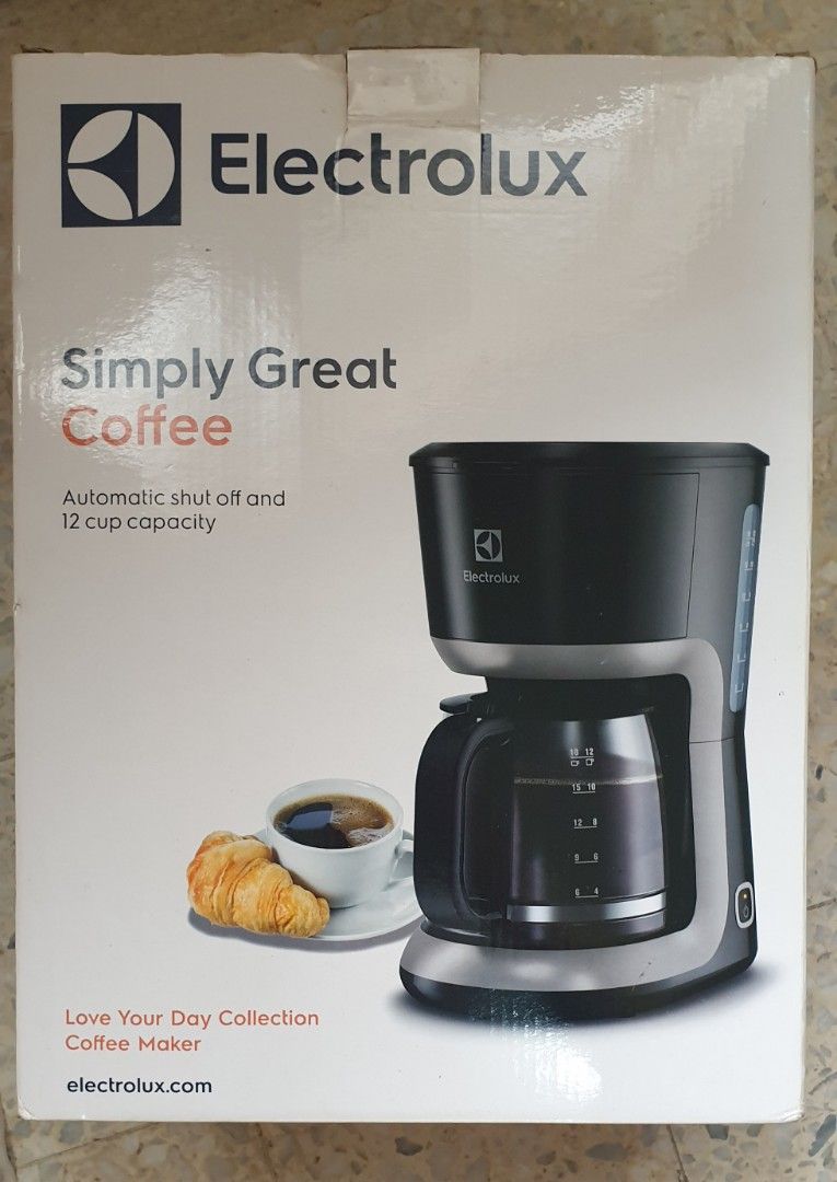 Electrolux coffee machine ecm3505, TV & Home Appliances, Kitchen