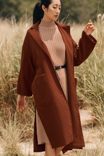 (Category: ) located in . Submitted by clothescloset (Listing ID 1204905245, Image 1). Description: .