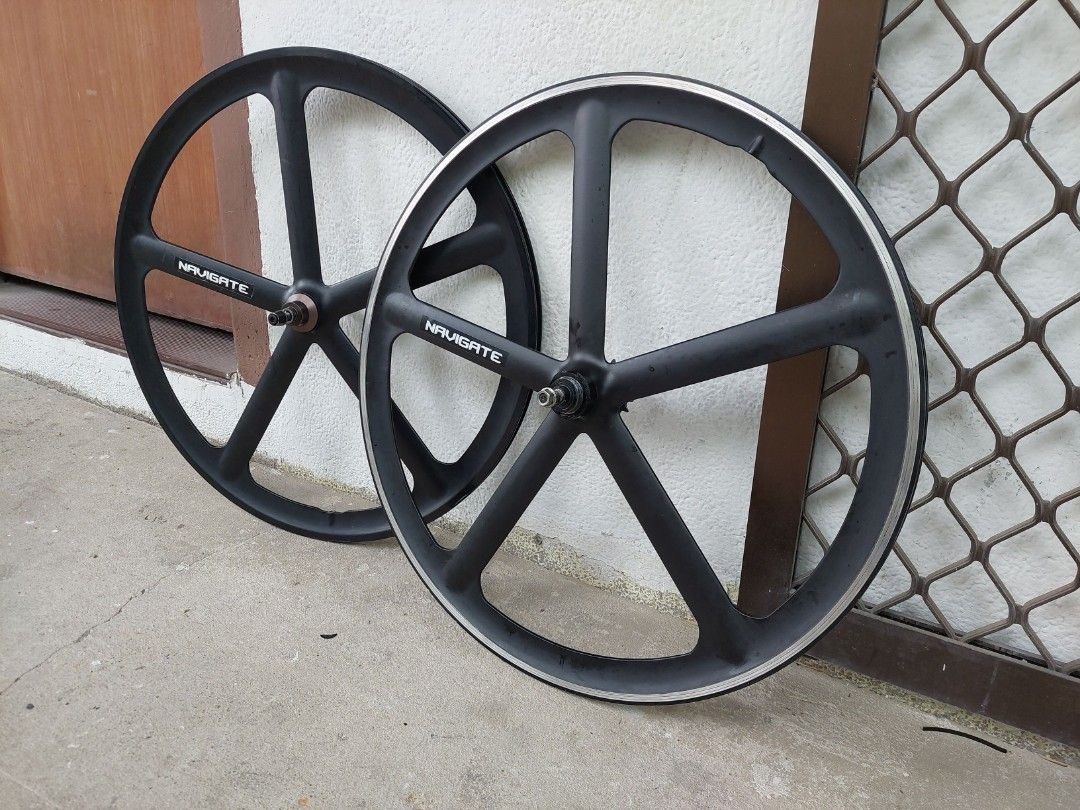 Fixed gear 5 spock wheel set, Sports Equipment, Bicycles & Parts, Parts ...