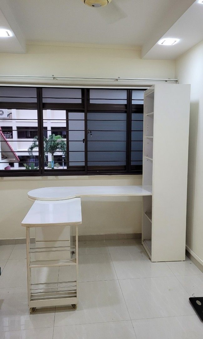 Computer / Study Table, Furniture & Home Living, Furniture, Tables ...