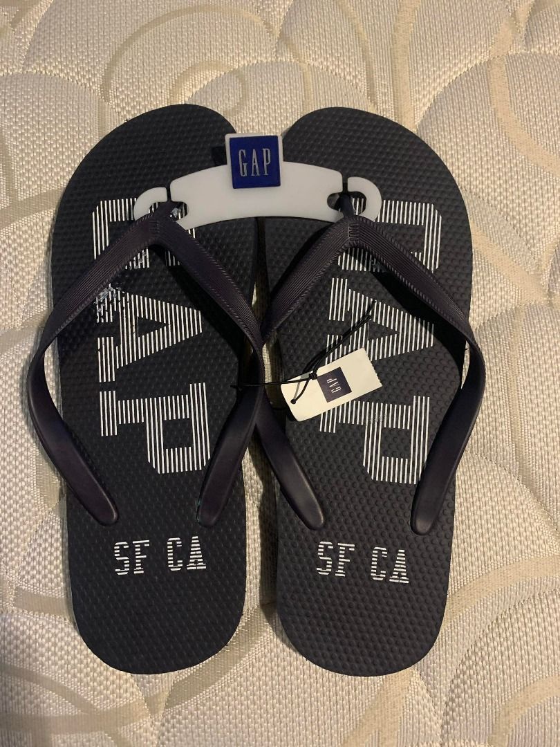 GAP Men s Slippers Size 11 Men s Fashion Footwear Slippers
