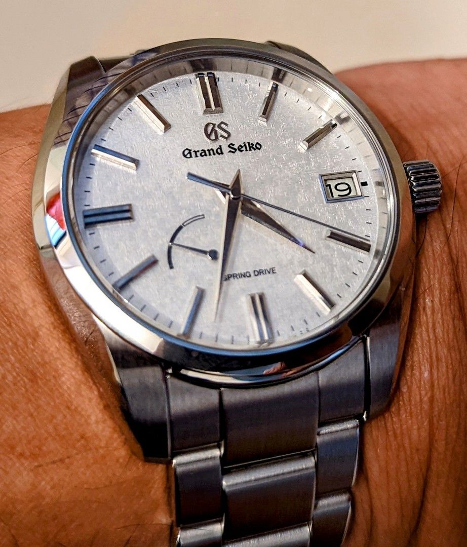 grand Seiko sbga465, Luxury, Watches on Carousell