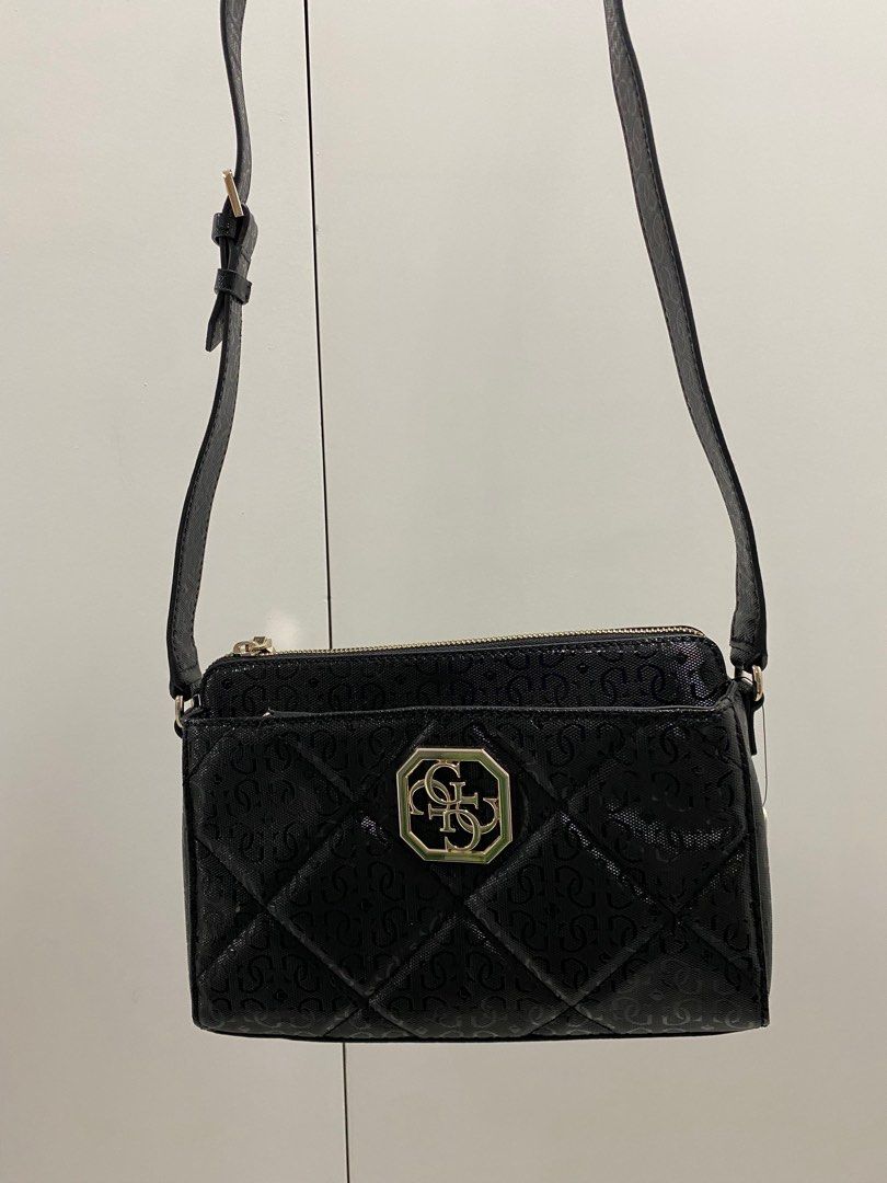 Guess Dilla Girlfriend Crossbody Bag, Women's Fashion, Bags & Wallets