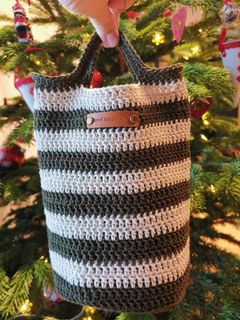 (Category: ) located in . Submitted by loveoska (Listing ID 1204850688, Image 1). Description: .