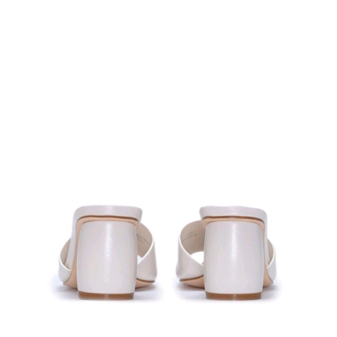 Payless 219 top