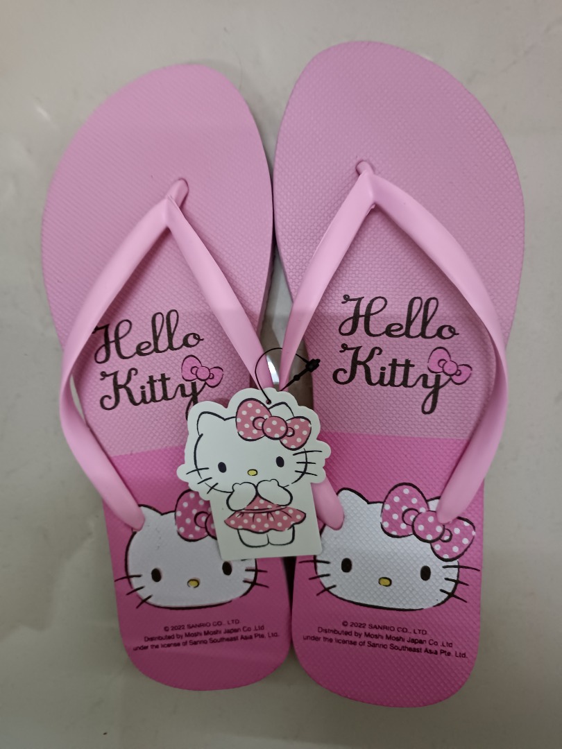 Hello Kitty Slippers, Women's Fashion, Footwear, Shoe inserts on Carousell