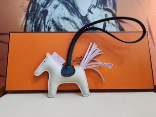 （分類：）位於 。 由 Petite.M 提交（商品編號 1199131175，圖片 1）。簡介： 。