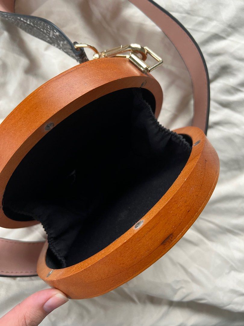 High quality wooden sling bag (Category: Beach Bags) located in Quezon City. Submitted by authentic_c (Listing ID 1204849501, Image 2). Description: Used once; just stored in the cabinet .