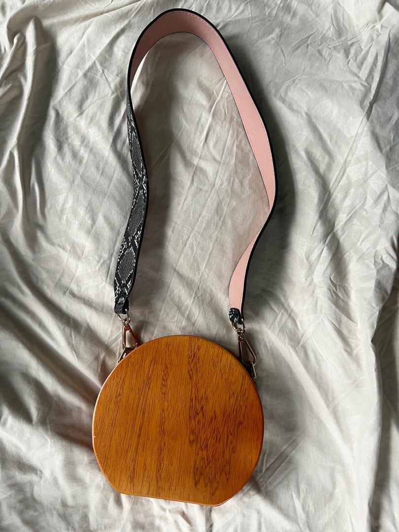 High quality wooden sling bag (Category: Beach Bags) located in Quezon City. Submitted by authentic_c (Listing ID 1204849501, Image 1). Description: Used once; just stored in the cabinet .