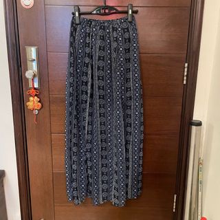 （分類：）位於 。 由 decluttering.project 提交（商品編號 1204978070，圖片 1）。簡介： 。
