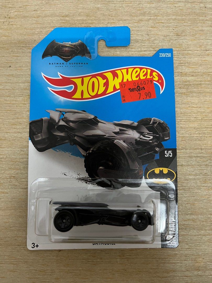 Hot wheels cheap batmobile 2015