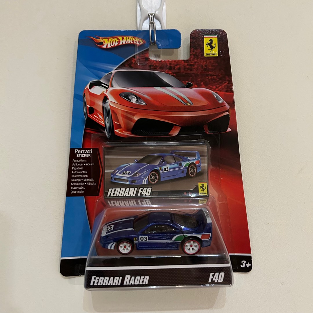 Hot wheels ferrari racer f40 hot sale