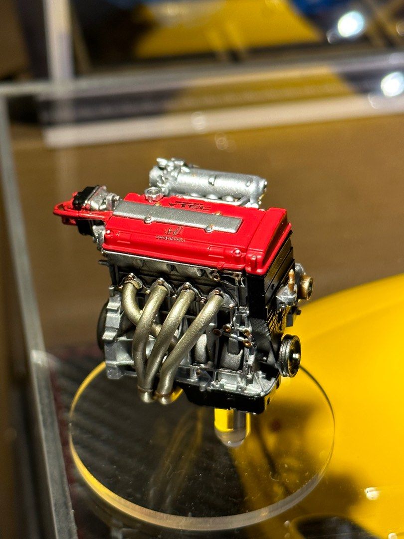 Ignition model 1/18 x Hobby Japan 1/64 EK9, Hobbies & Toys