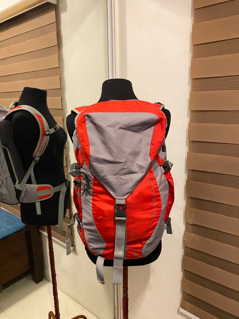 Karrimor Hiking Backpack 25L, Men's Fashion, Bags, Backpacks on Carousell