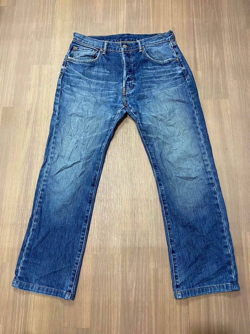 Levis 501, Men's Fashion, Bottoms, Jeans on Carousell