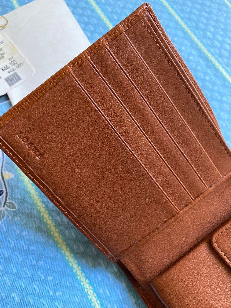 LOEWE vintage caramel bi-fold wallet, 女裝, 手袋及銀包, 銀包、卡片