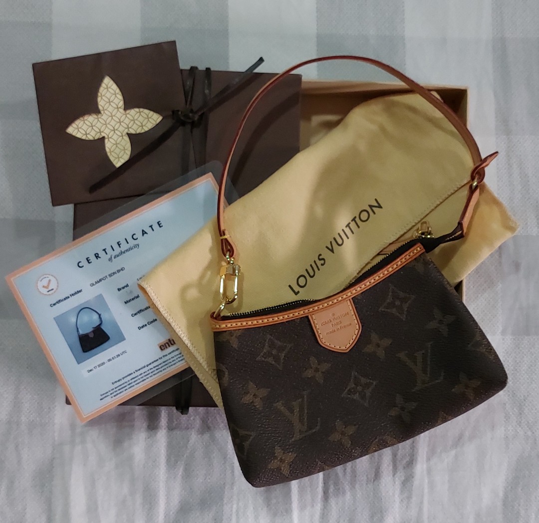 SOLD OUT!!! Louis Vuitton mini pochette delightful from 2010. This