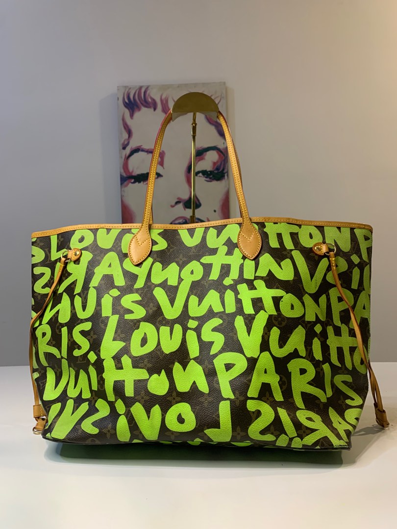 Louis Vuitton men's Size M Stephen Sprouse Neon Green Graffiti