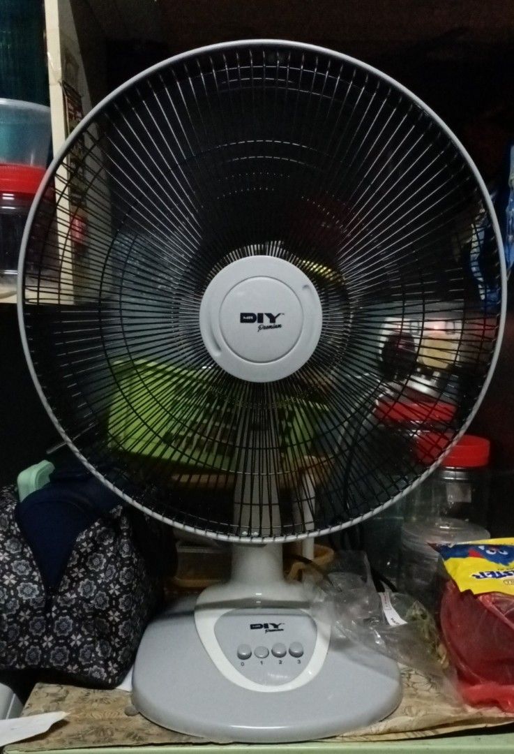 MR DIY PREMIUM 16" TABLE FAN (NEW), Furniture & Home Living, Lighting
