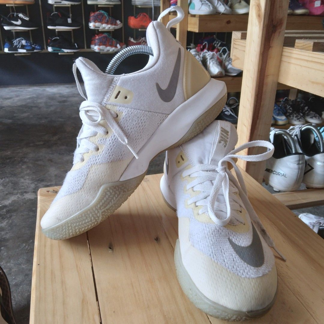 Nike zoom shift gray sale
