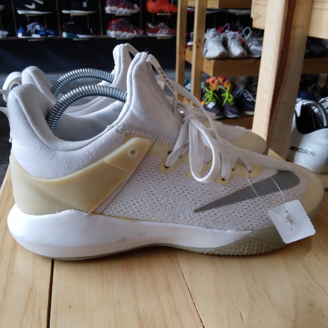 NIKE ZOOM SHIFT Men s Fashion Footwear Sneakers on Carousell