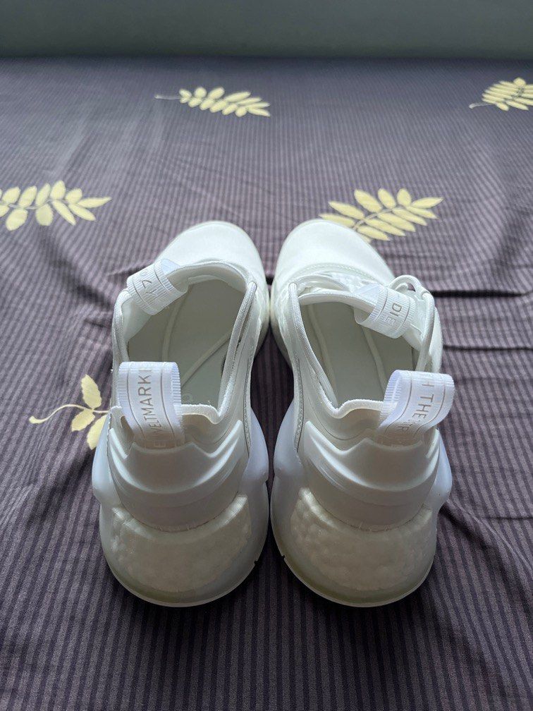 Nmd r3 hotsell