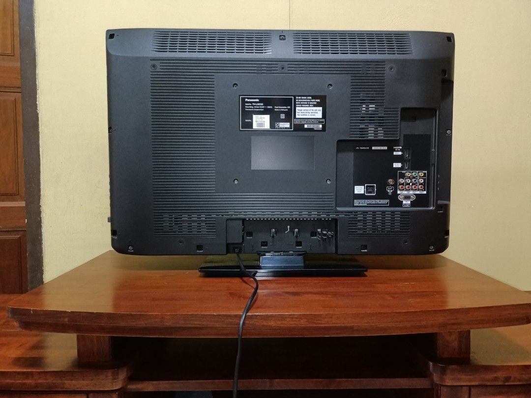 Panasonic 32" Viera TV, TV & Home Appliances, TV & Entertainment, TV on