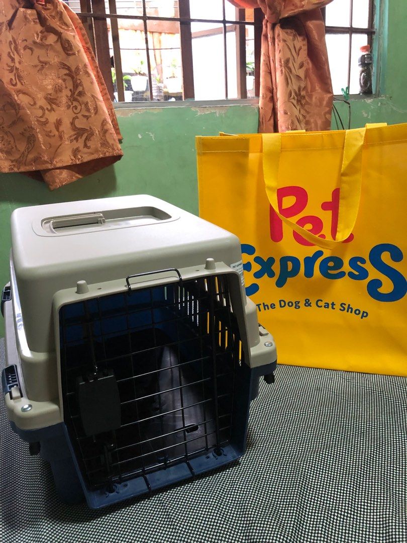 Pet Express Pet Carrier Navy Blue, Pet Supplies, Homes & Other Pet