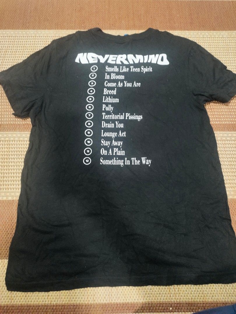 Hnm official top