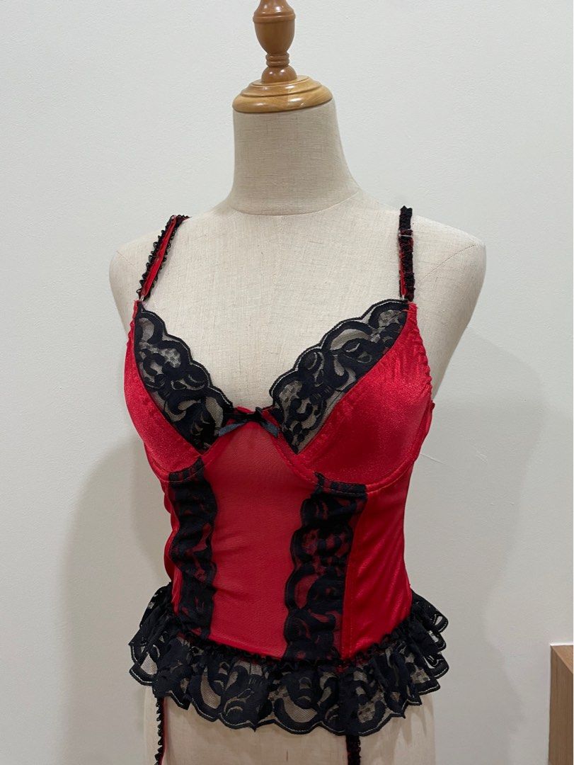 red corset top with black lace details sleeveless, Women's Fashion, Tops,  Other Tops on Carousell
