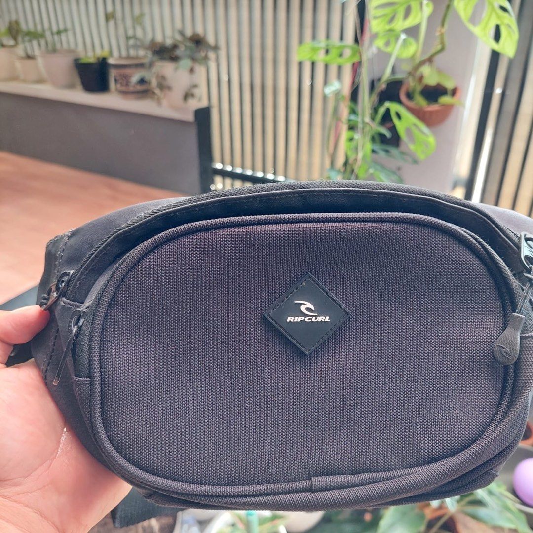 Ripcurl Original Waistbag Barang Mewah Tas Dompet di Carousell