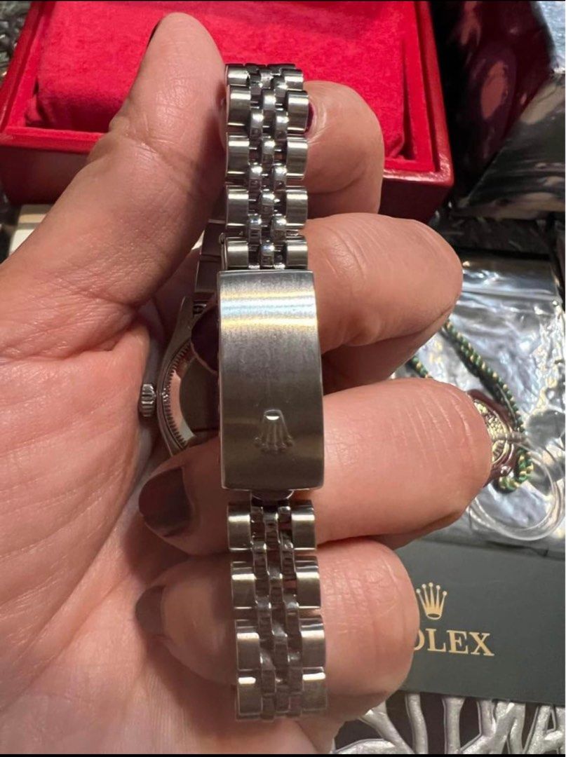 Rolex datejust pink salmon dial 26mm (Category: Luxury Watches) located in Pasig City. Submitted by Watchaholics (Listing ID 1204942256, Image 3). Description: PTPA FOR SALE Rolex ladies datejust Salmon dial, 26mm Complete inclusions with papers In excellent condition 265k only .