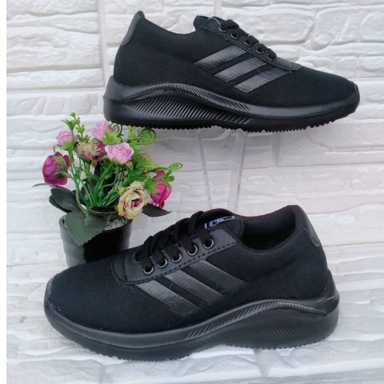 Girls size 12 2025 school shoes