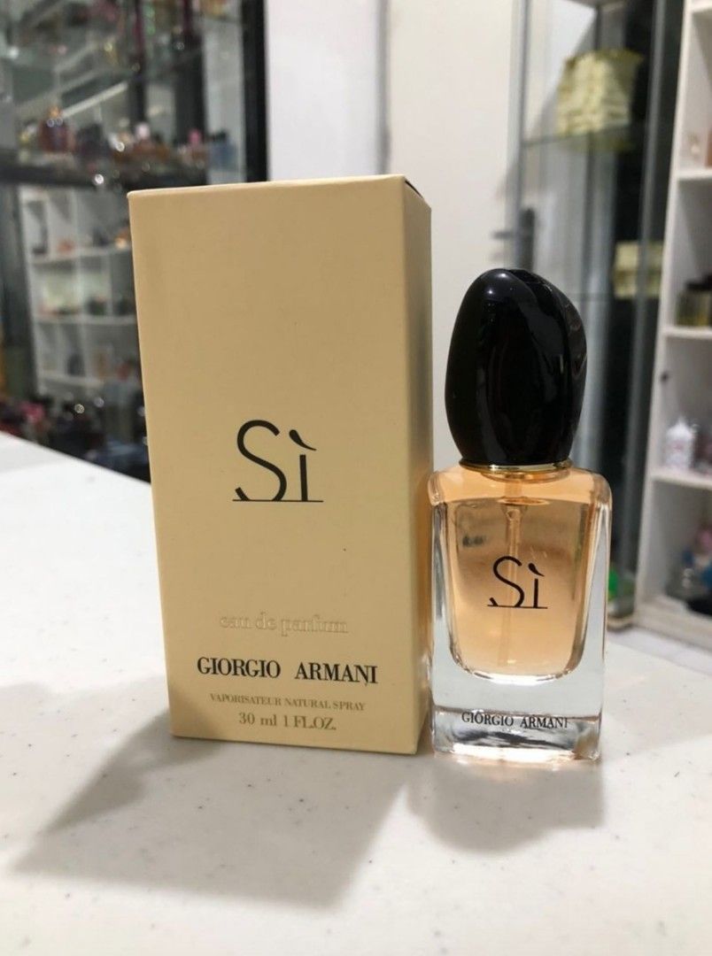 Si perfume on sale travel size