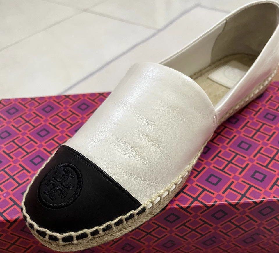 Tory Burch Espadrilles, Women's Fashion, Footwear, Sandals on Carousell
