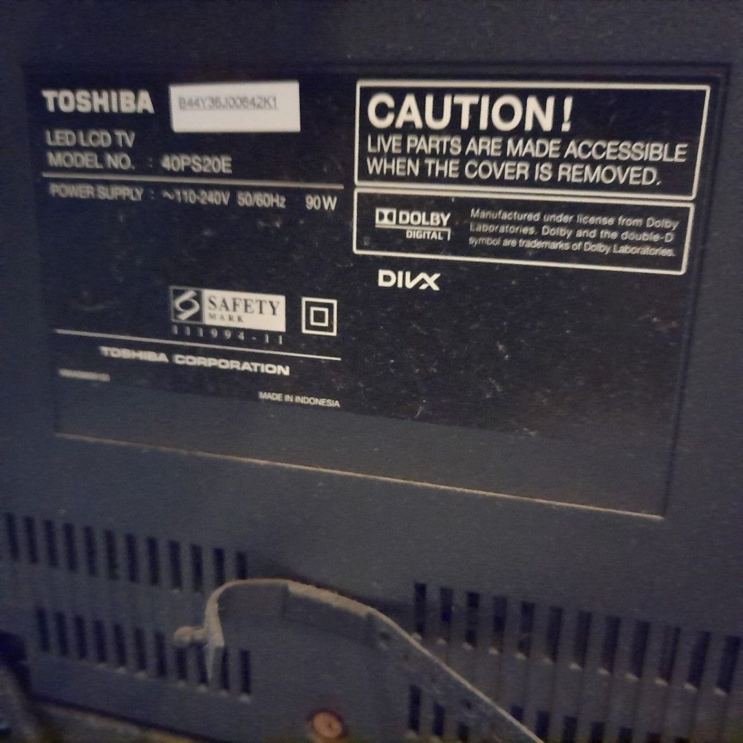 USED TV FOR SALE, TV & Home Appliances, TV & Entertainment, TV on Carousell