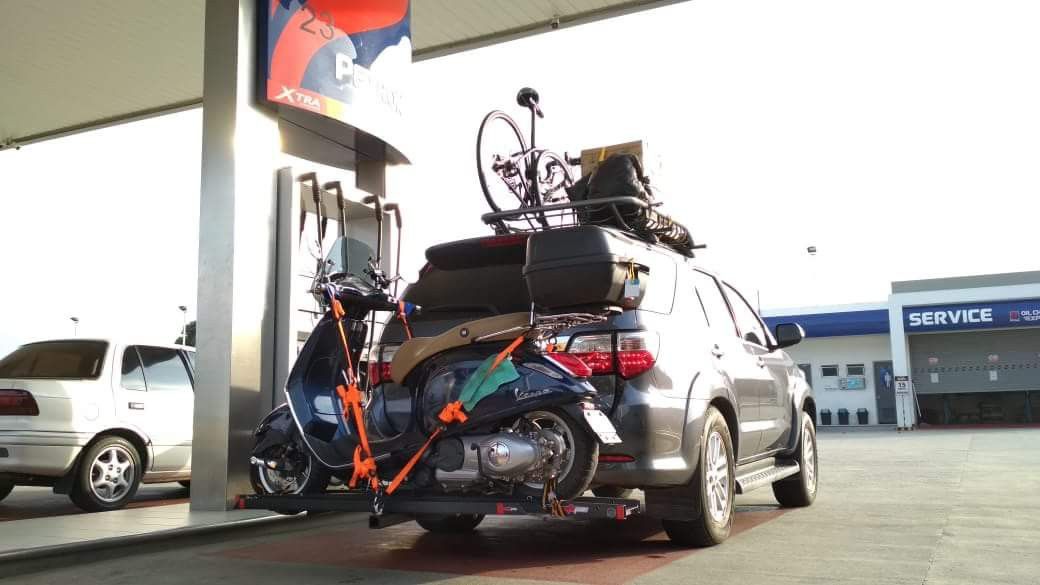 Vespa moto carrier (trailer, hitch), Motorbikes, Motorbike Parts